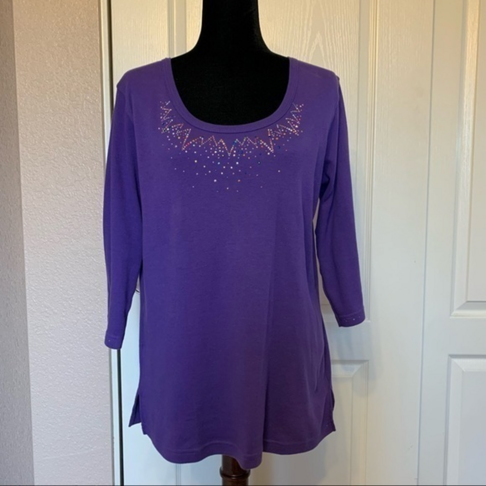 LasOlas 3/4 Sleeve Purple Stud Embellished Round‎ Neckline Top